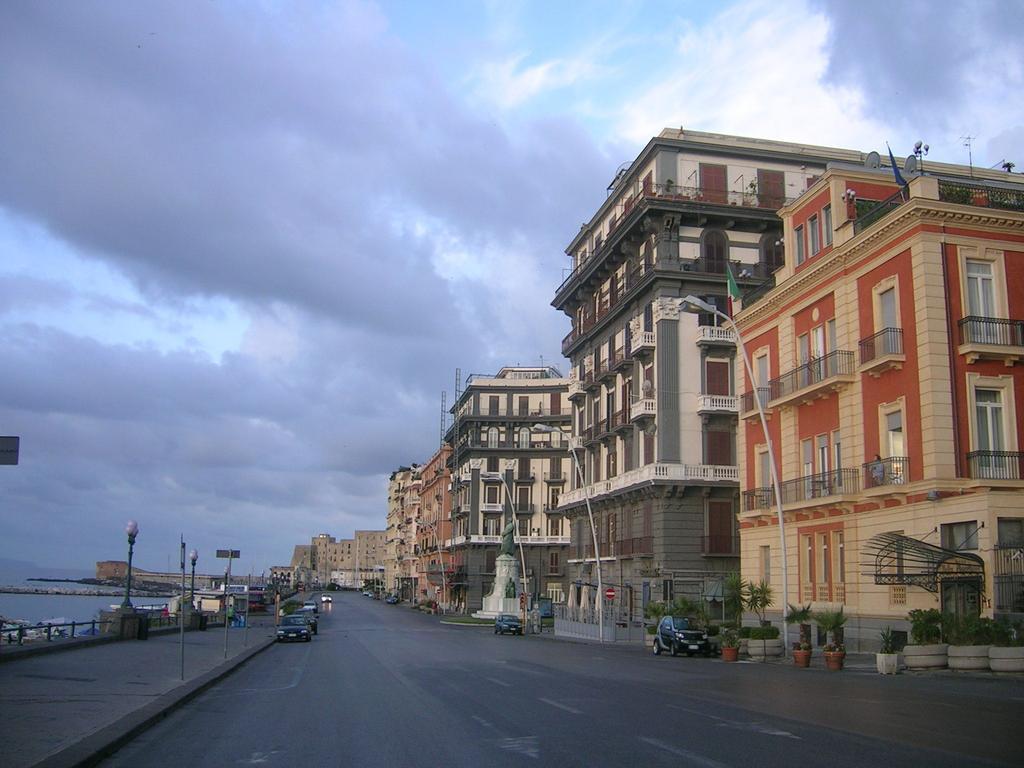 Hotel Miramare Νάπολη Εξωτερικό φωτογραφία